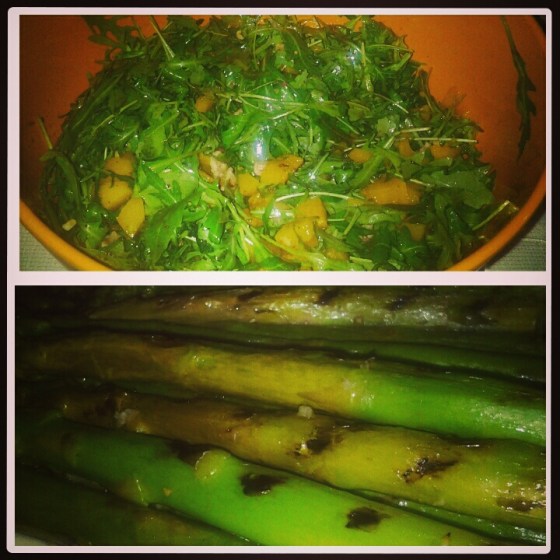 Sofie took care of the vegetables - asparagus and a salad of rocket and peach (with avocado and goat cheese on the side)