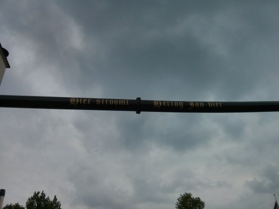 The beer flows directly from the brewery into the café