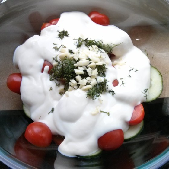 To go with the Kofta b'siniyah, I made a cucumber tomato salad with yoghurt, garlic and dill and baked pita bread in the oven
