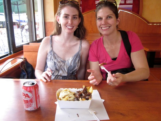 Frietjes break at Frituur #1, the best fries in Antwerp!