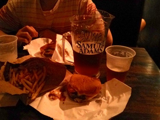 Dinner! Yummmm! We really wanted typical American food - burger, fries, and a pitcher of beer