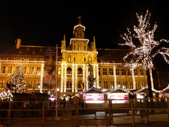 Grote Markt lit up