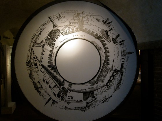 A Palace and the City