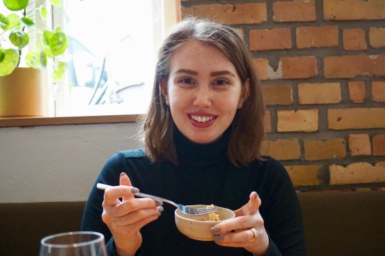 132C4D5E-8C44-4AB8-9FE6-17351699B4D4_1_201_a