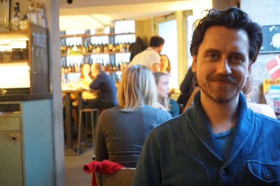 54C7FC35-9375-4FB9-B3B5-7A60DB70ED24