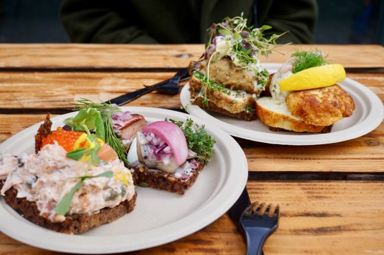 A68DCF21-D2C8-4DC8-B6EC-CBA33C18D572_1_201_a